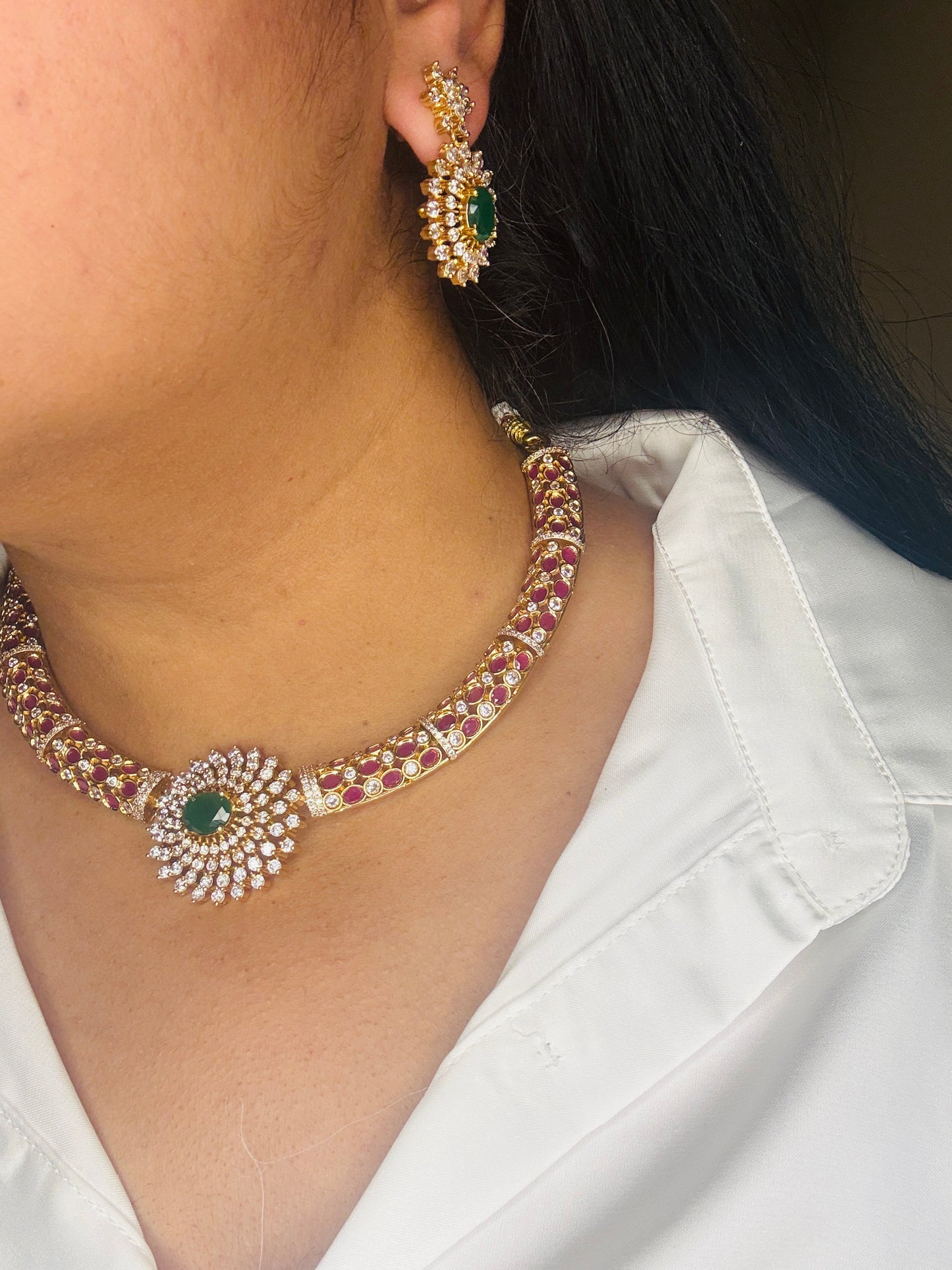 Aa019 AD set with red green stones