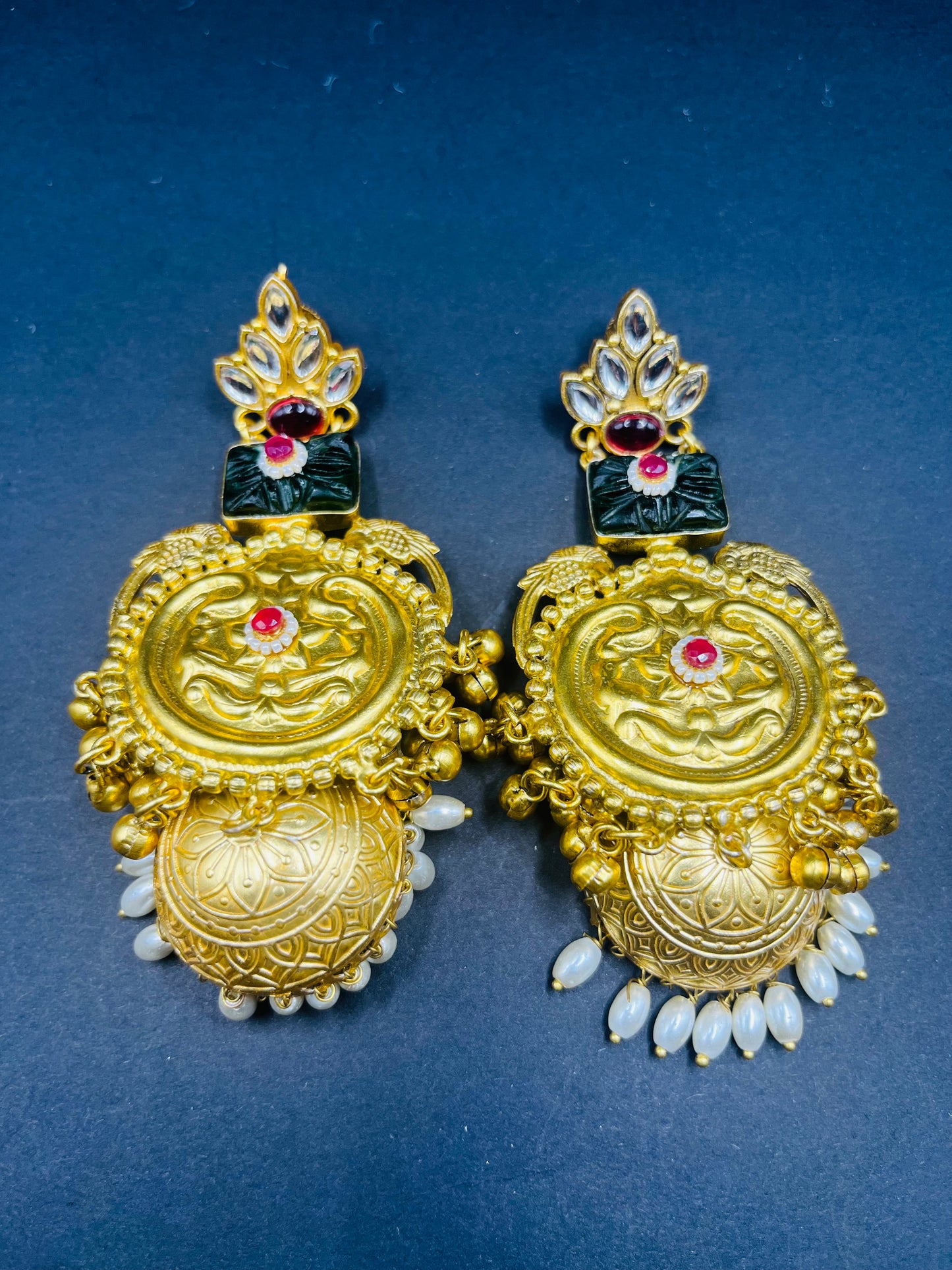RS-006 Golden replica in green stone with earchain