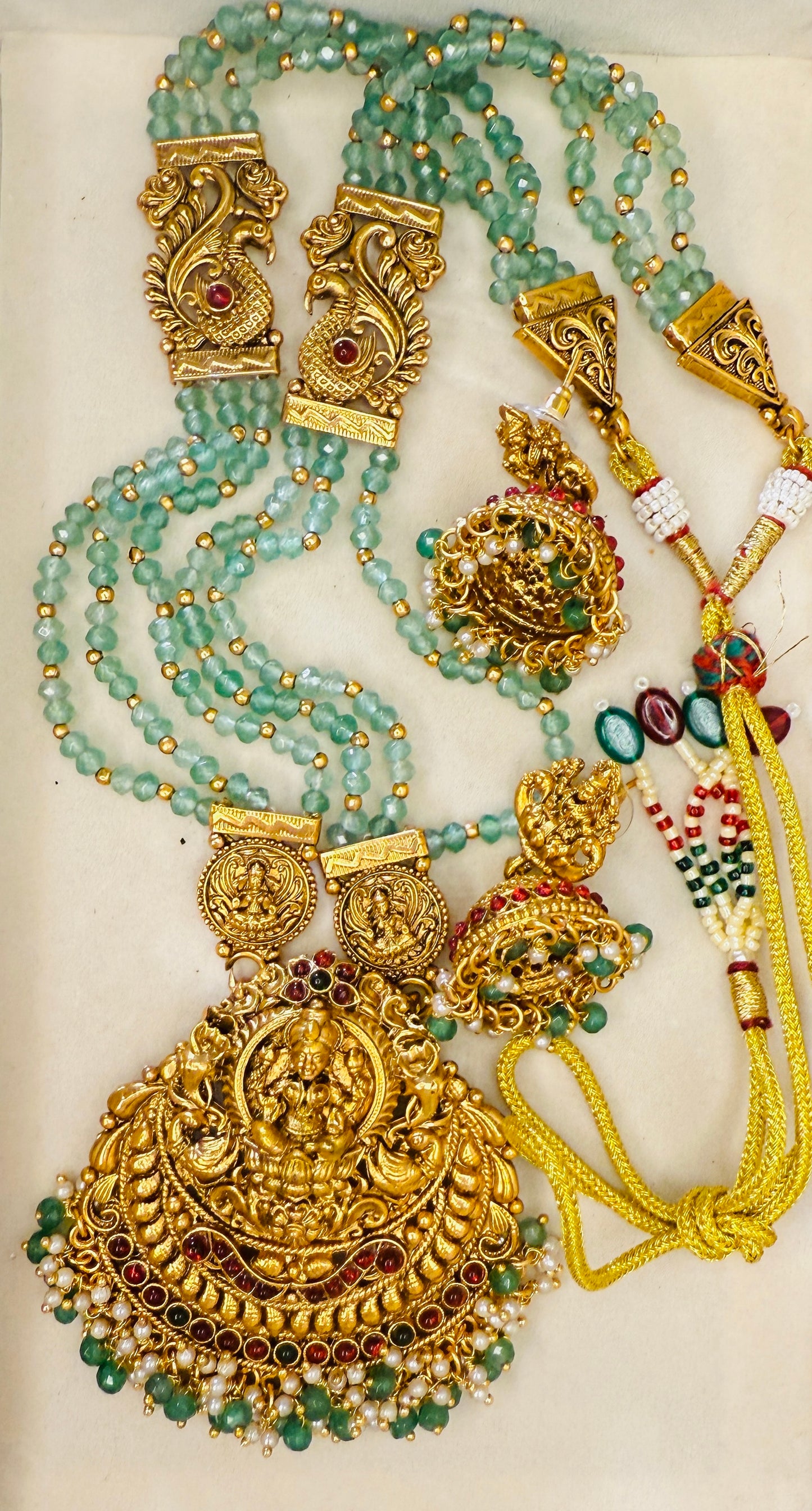 Aa022 Long haar in mint green beads