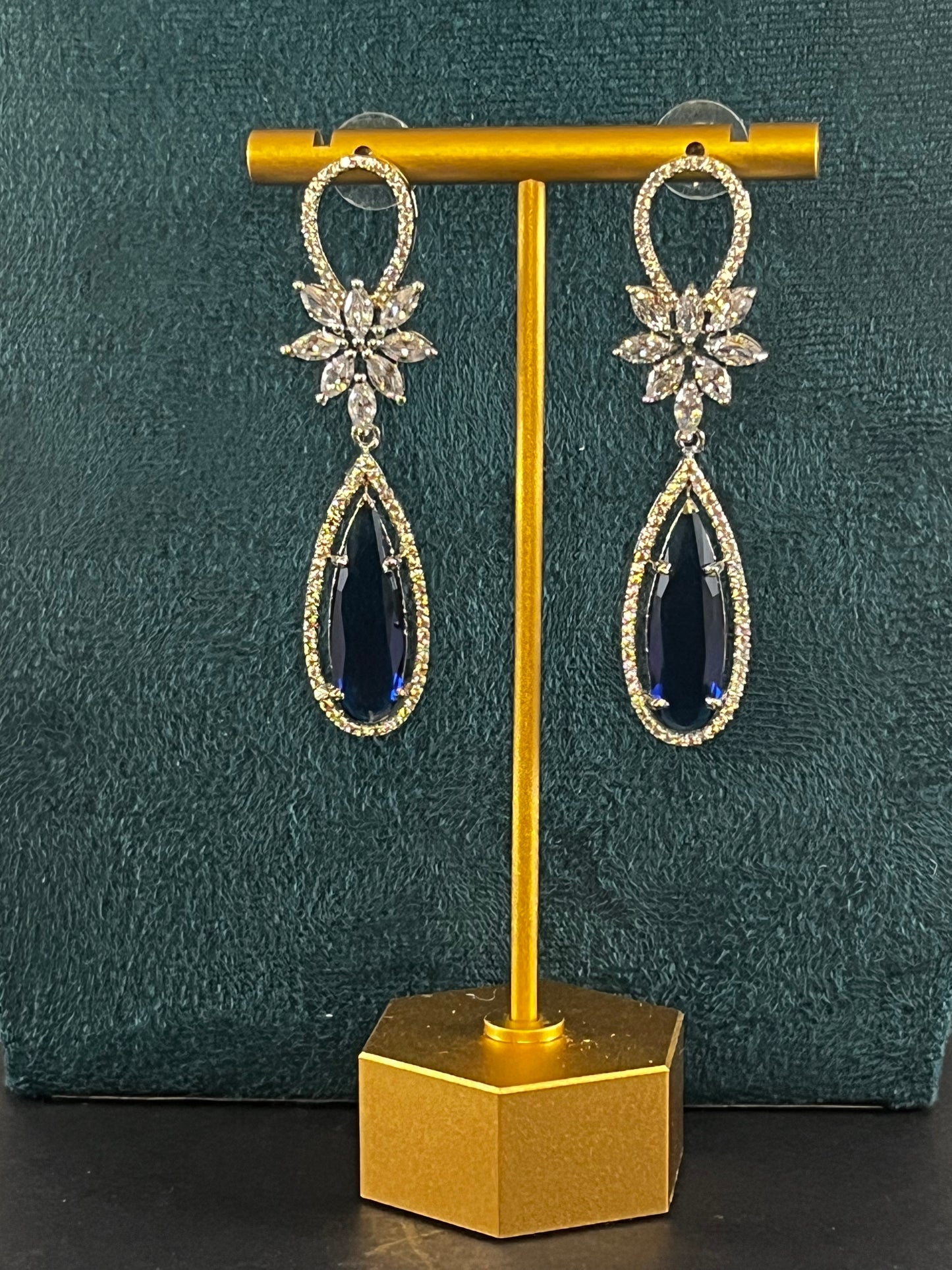 A02 Modern sleek AD danglers