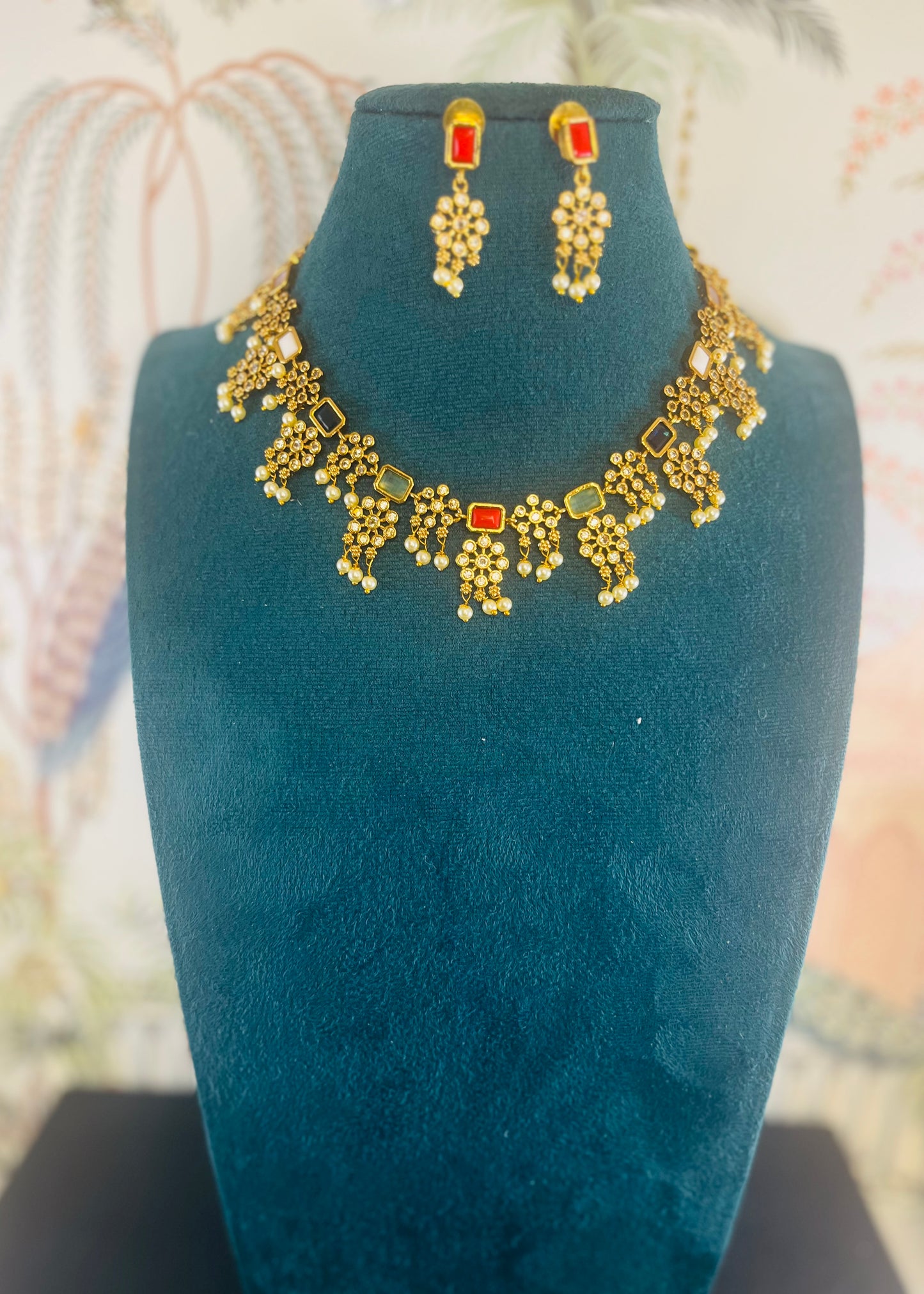 Aabha Navratna premium small necklace set