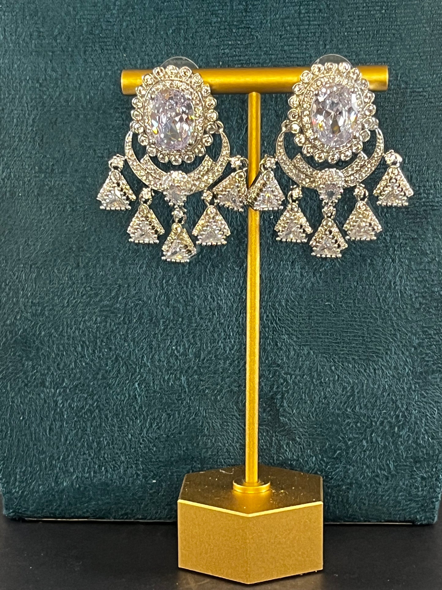 A003 Stunning Ad earrings