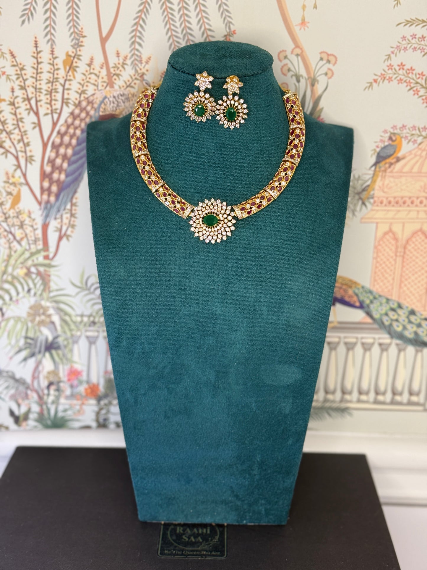 Aa019 AD set with red green stones