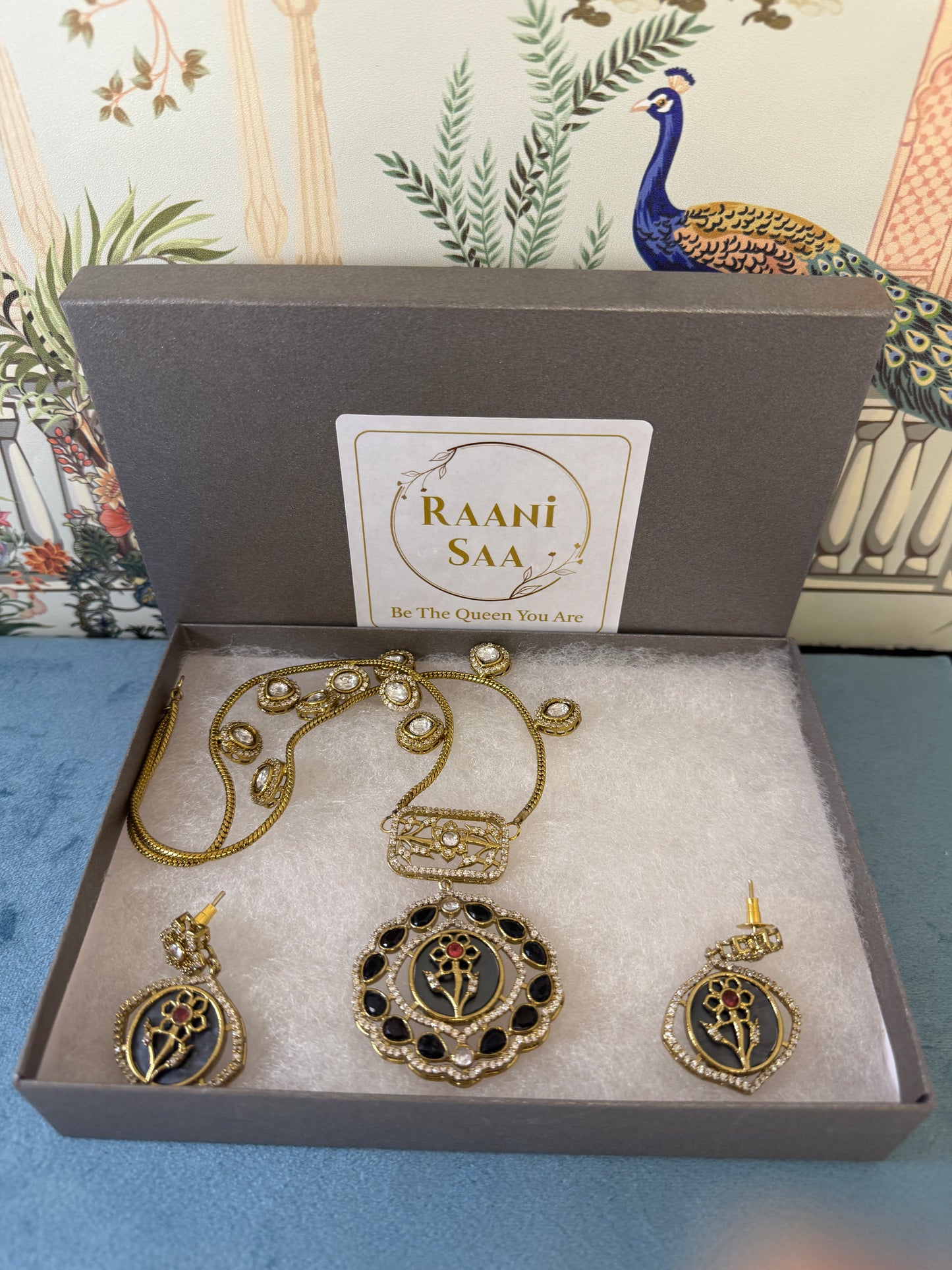 Pendant necklace