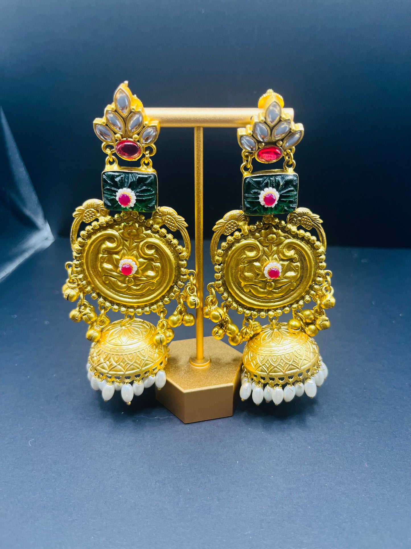 RS-006 Golden replica in green stone with earchain