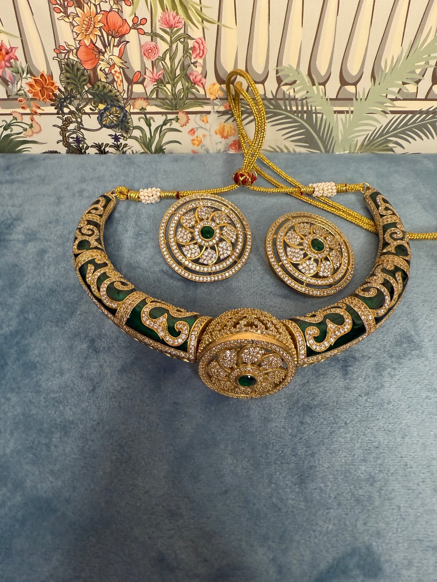 Traditional jaipuri hasli