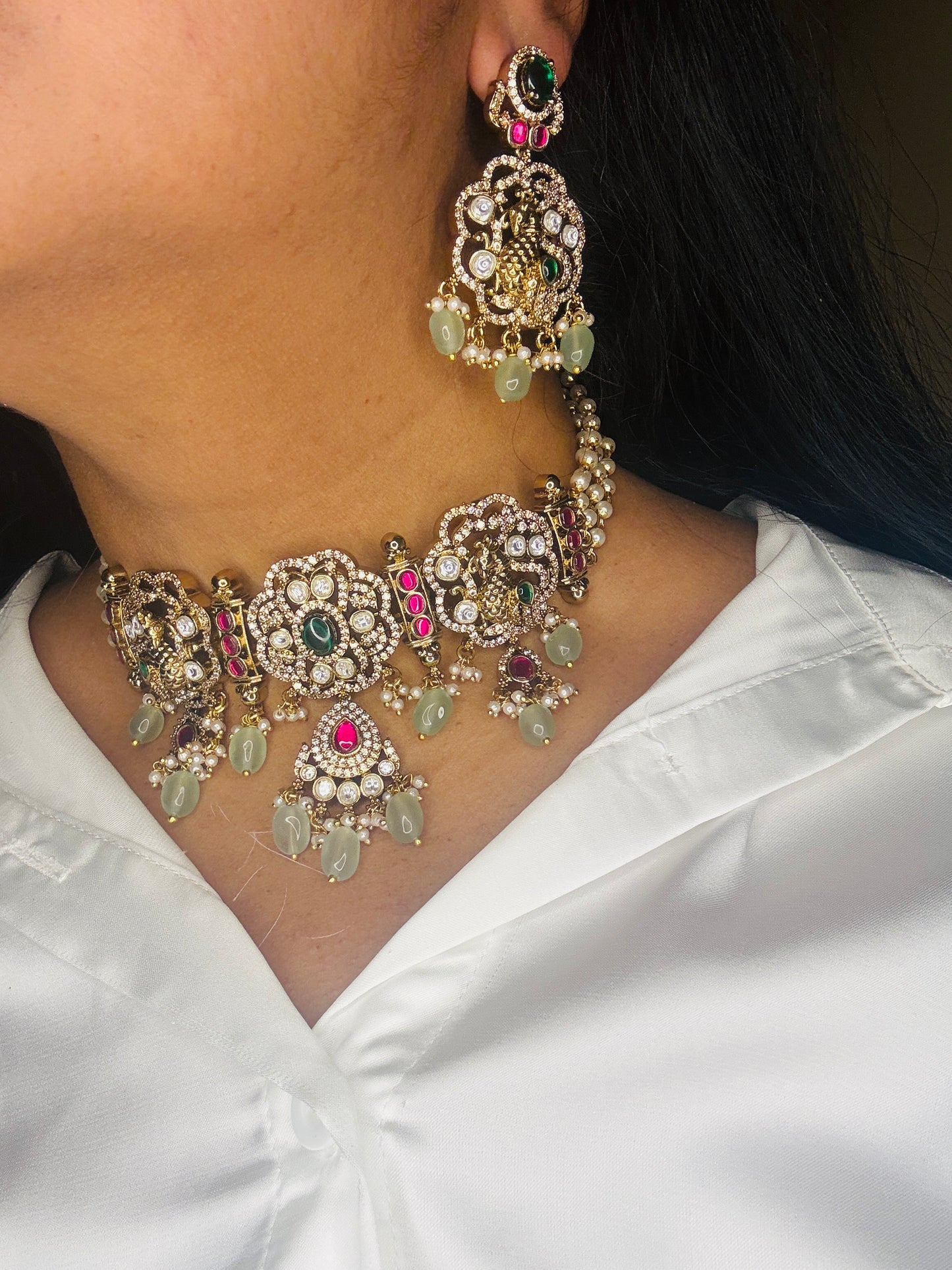 Aa012 Moissanite and stones choker