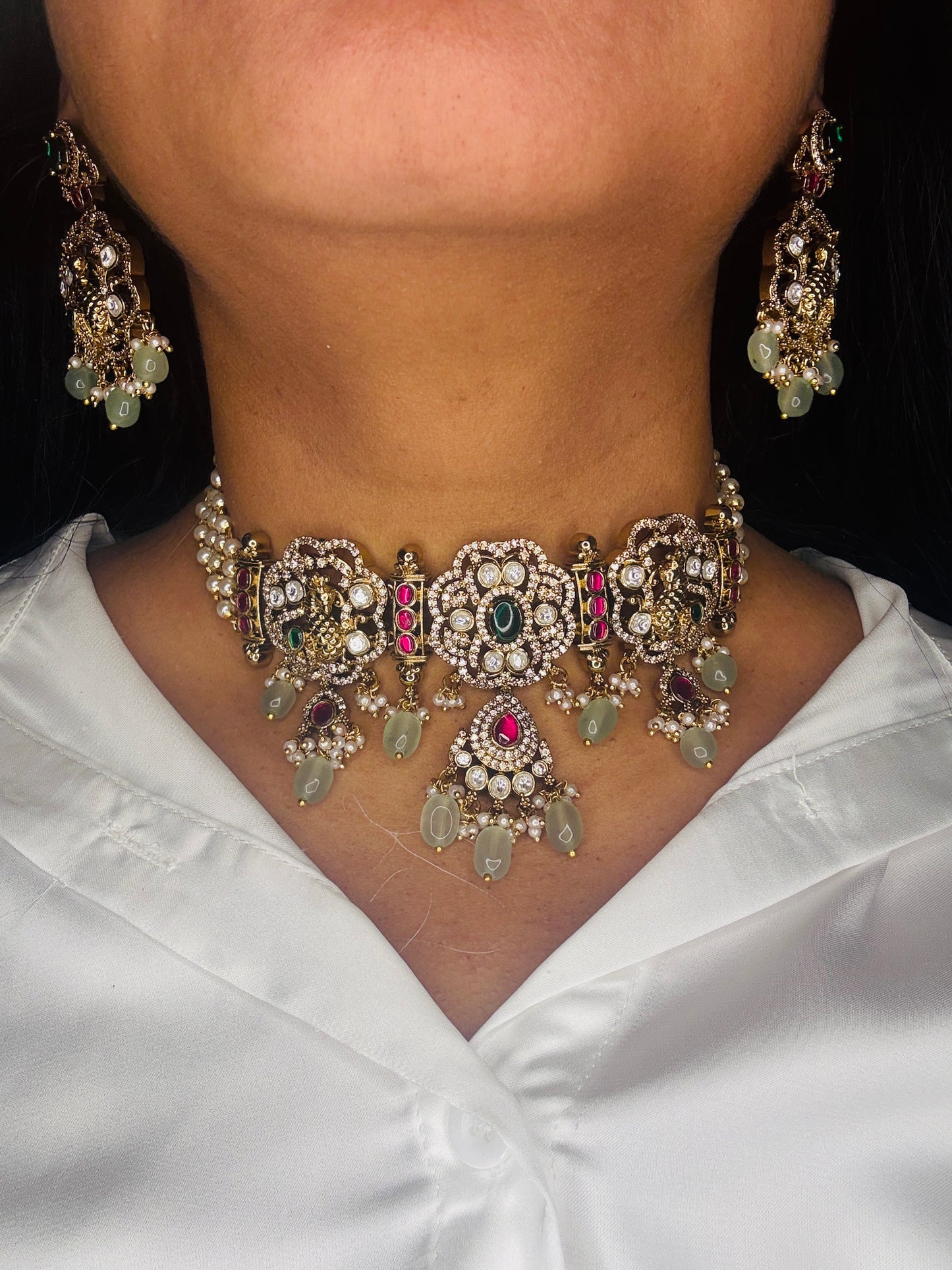 Aa012 Moissanite and stones choker
