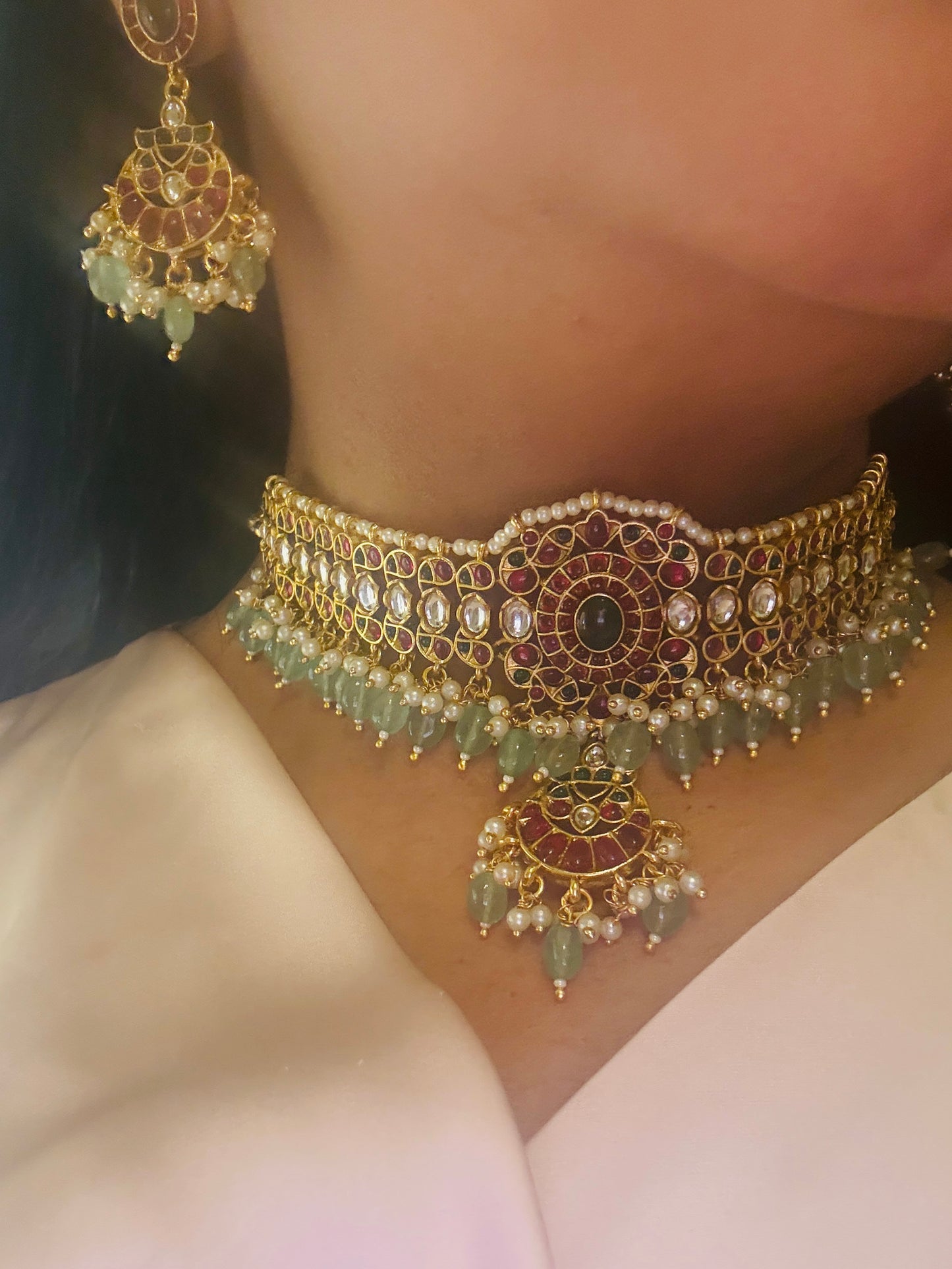 Radha- Classic choker look