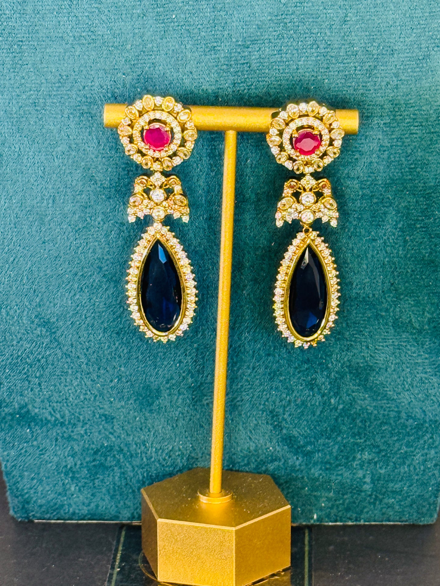 Blue pink danglers