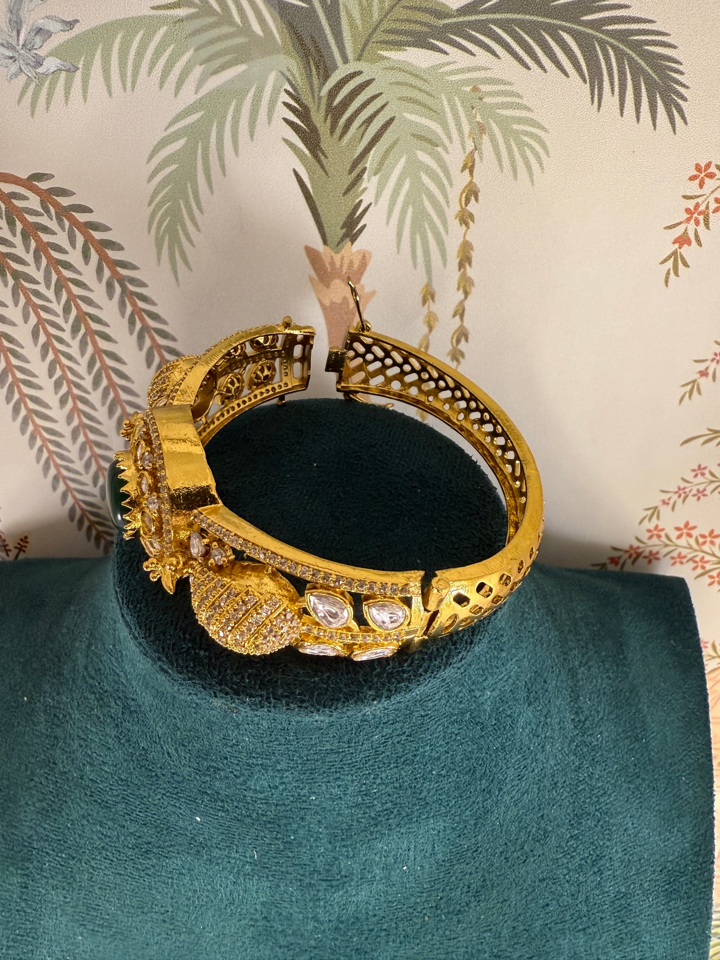 Bangari- AD openable bracelet