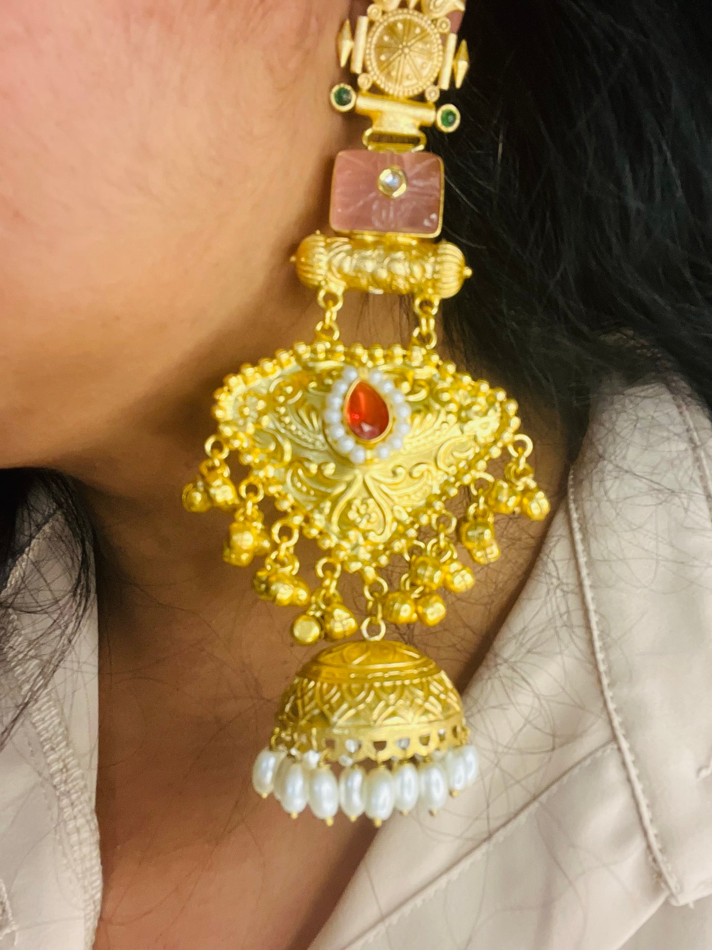 RC- 002 Pink monalisa golden replica Jhumka with earchain