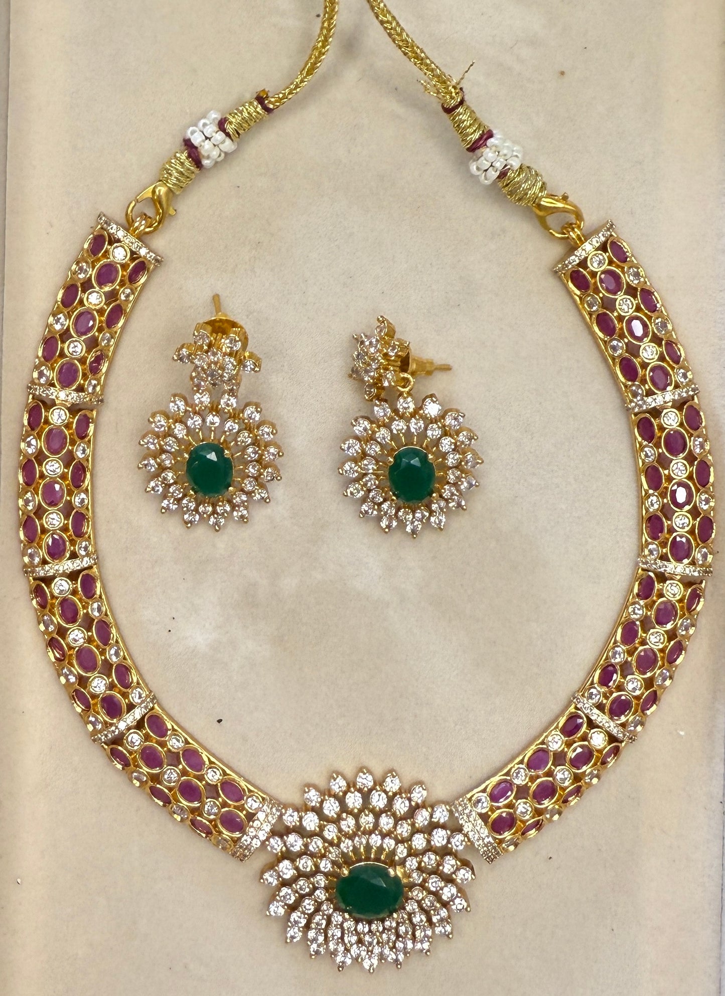 Aa019 AD set with red green stones
