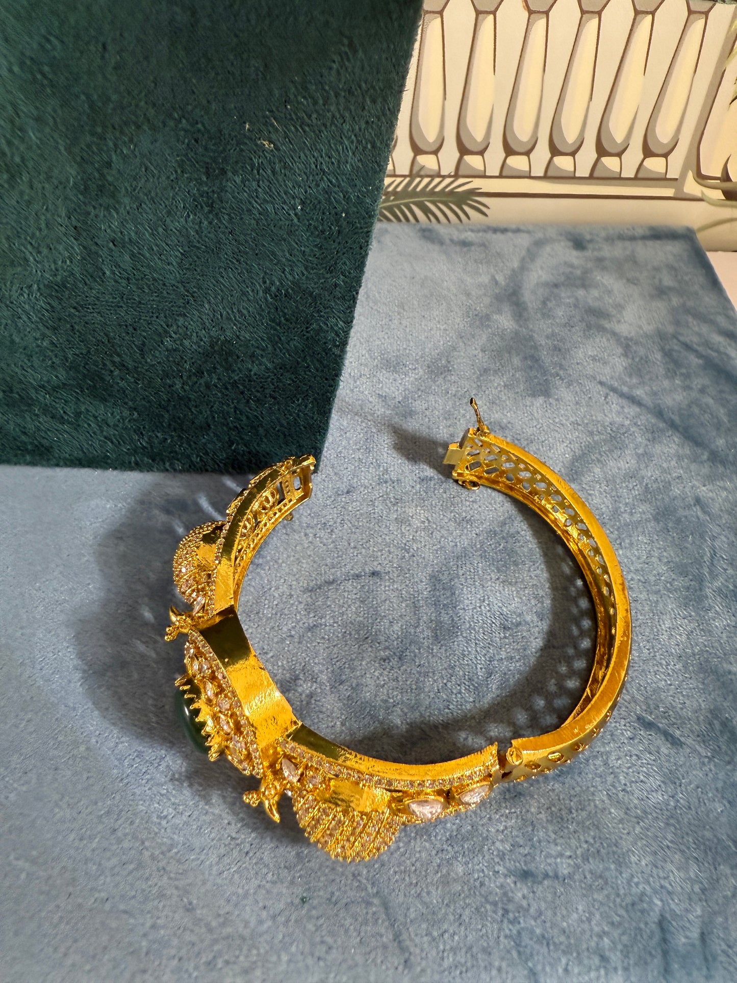 Bangari- AD openable bracelet