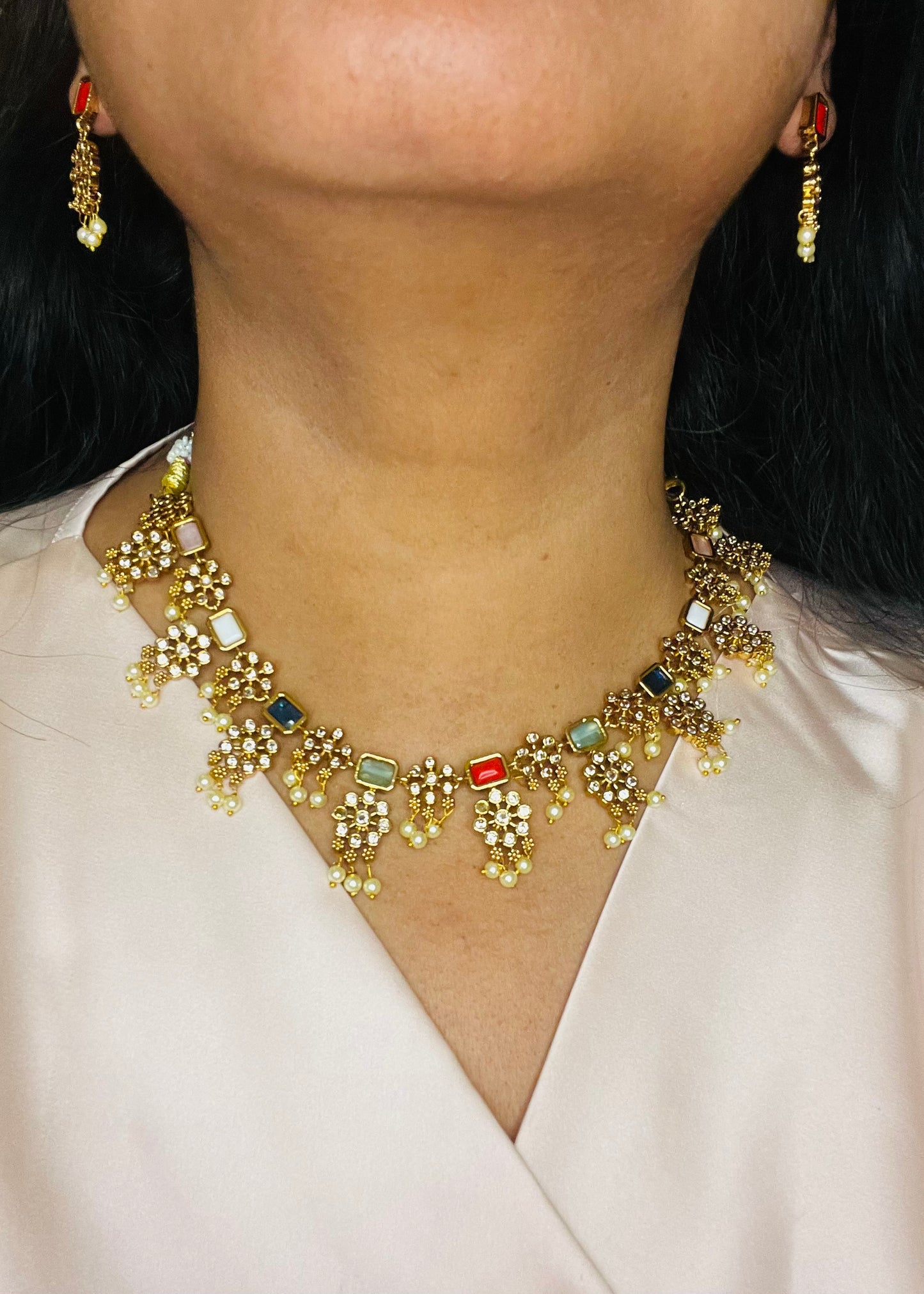 Aabha Navratna premium small necklace set