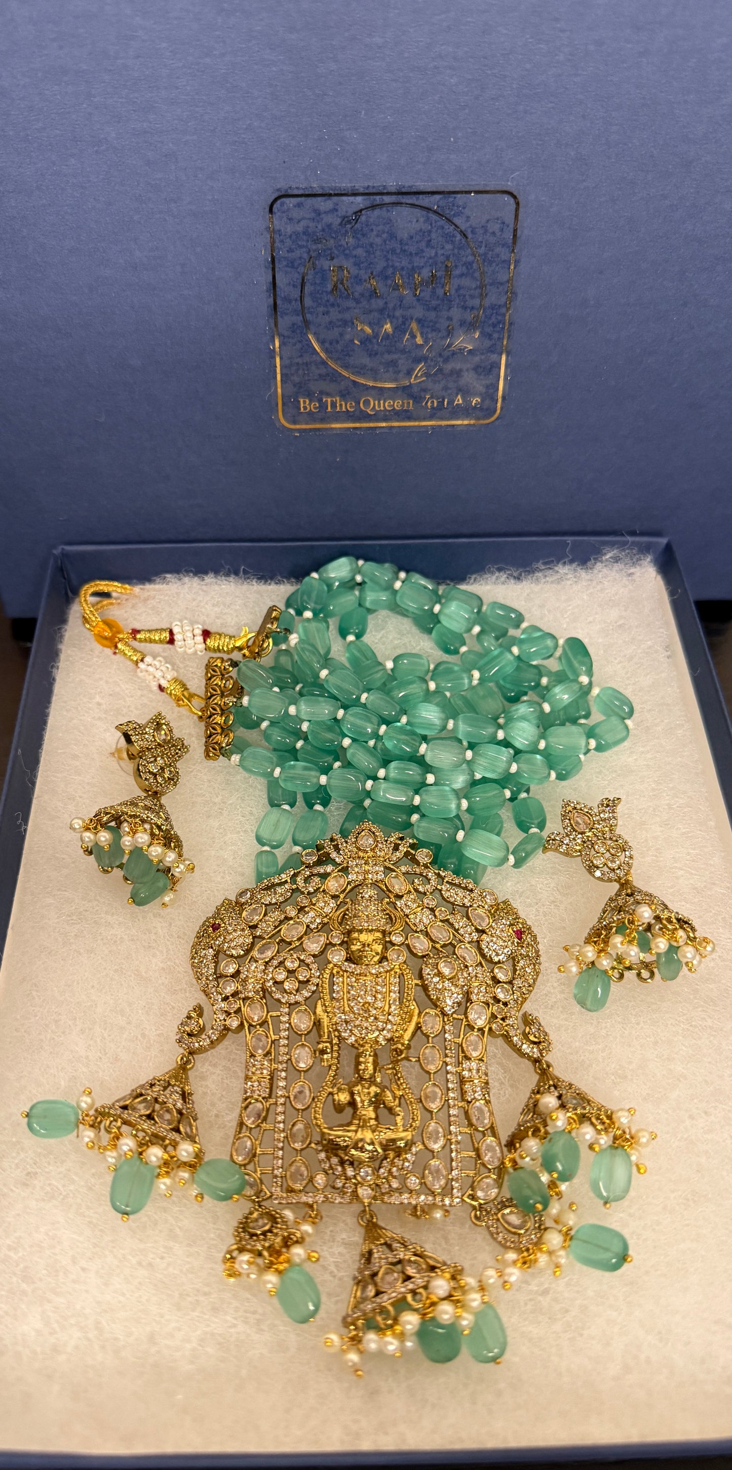 Aa009 Big Victorian necklace mint green