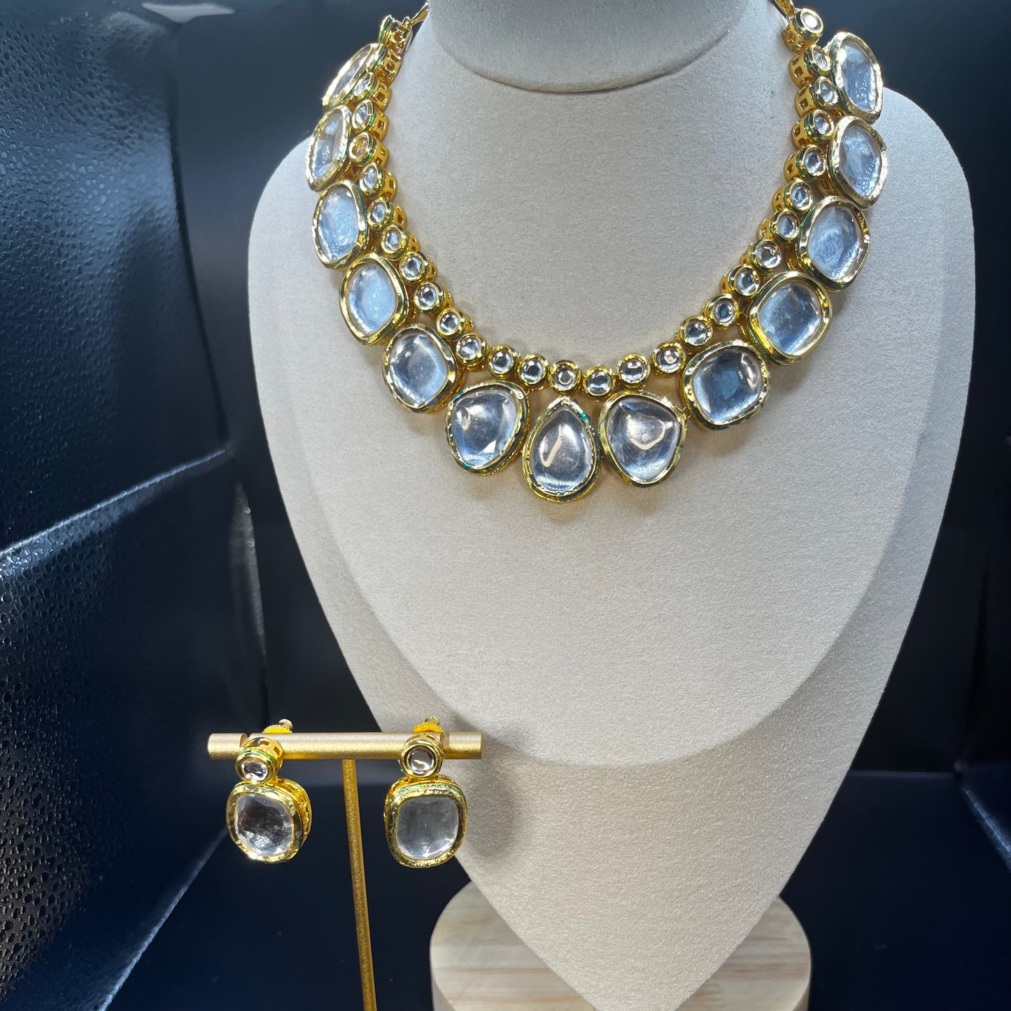 Kundan necklace