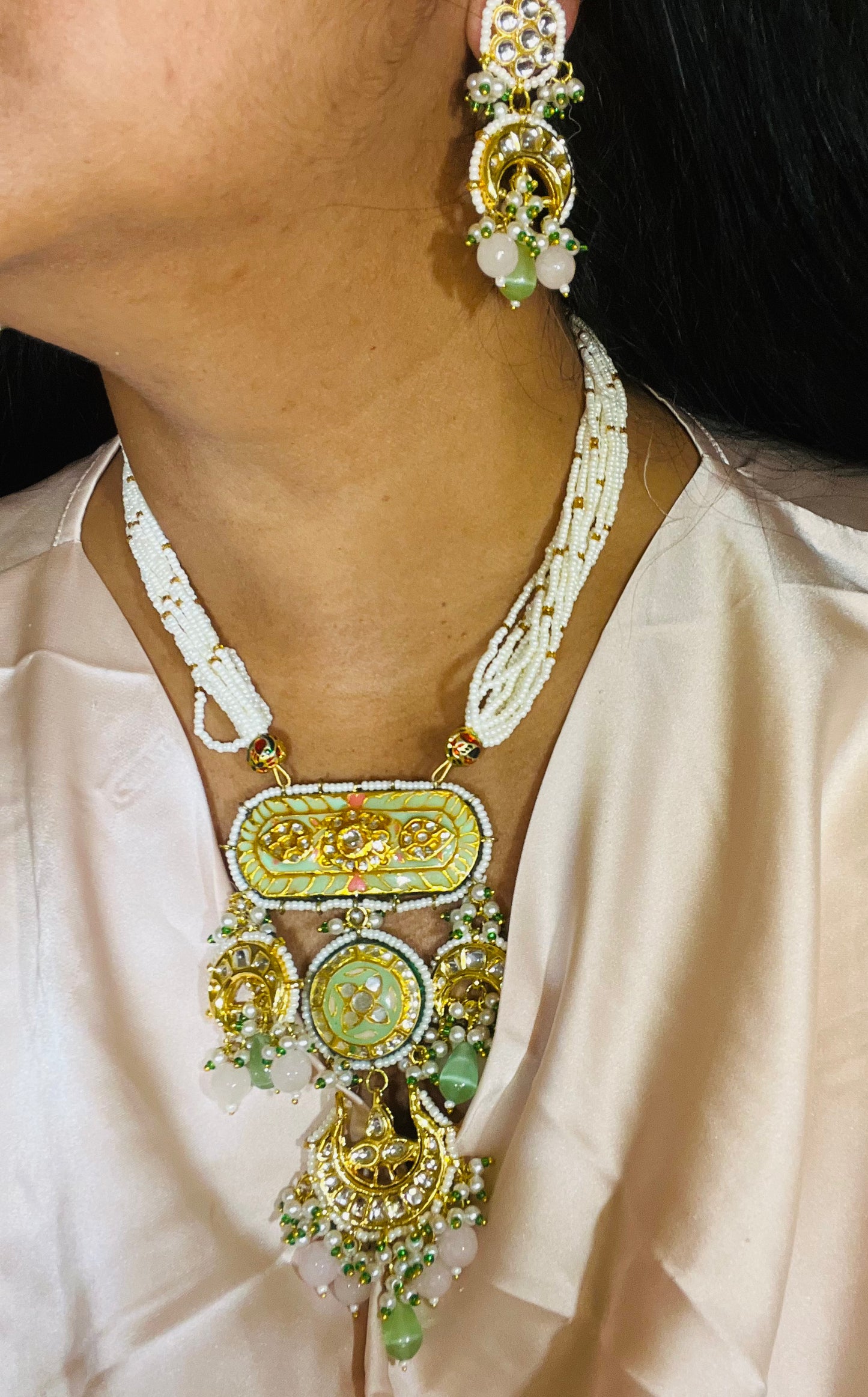 Aadya- Long haar Meenakari kundan in green