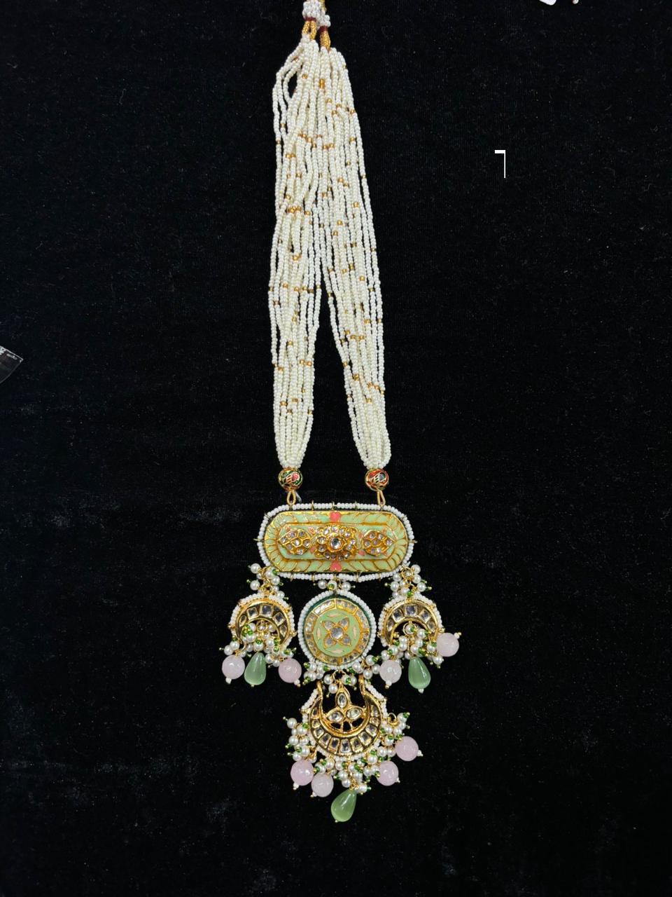 Aadya- Long haar Meenakari kundan in green