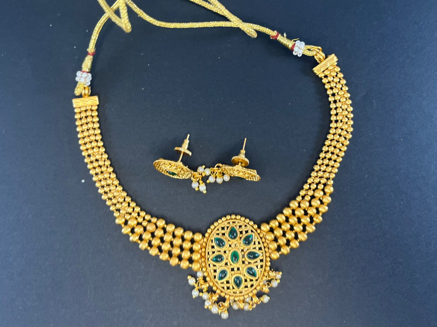Aabha RLB-012 Gold look with round pendant