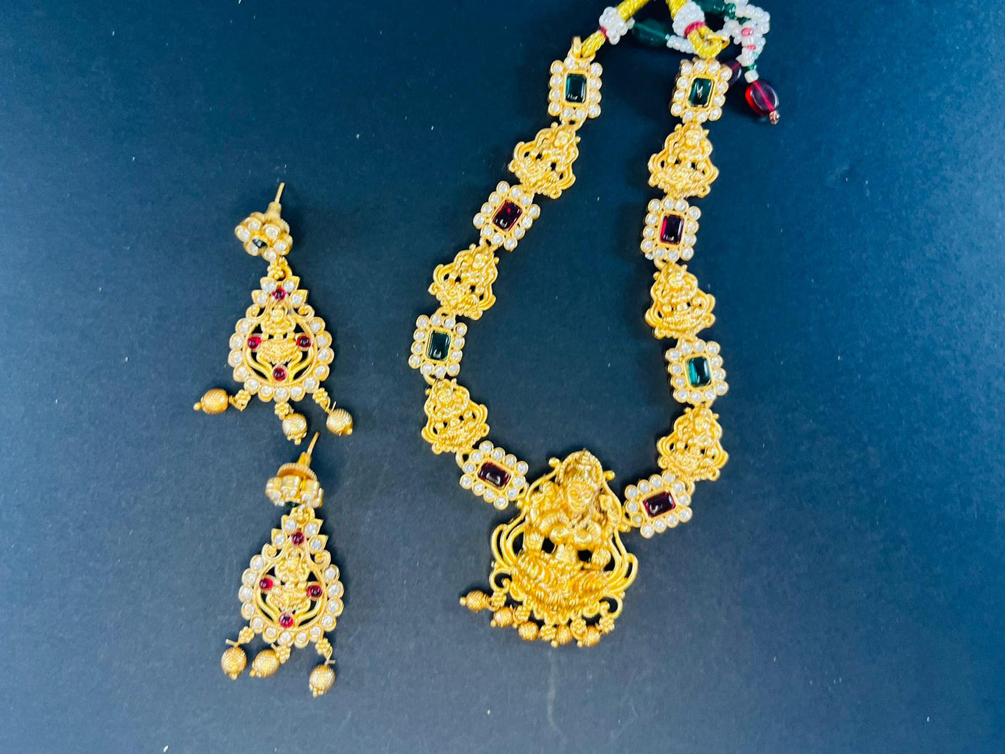 Aaditi -013 Temple AD set