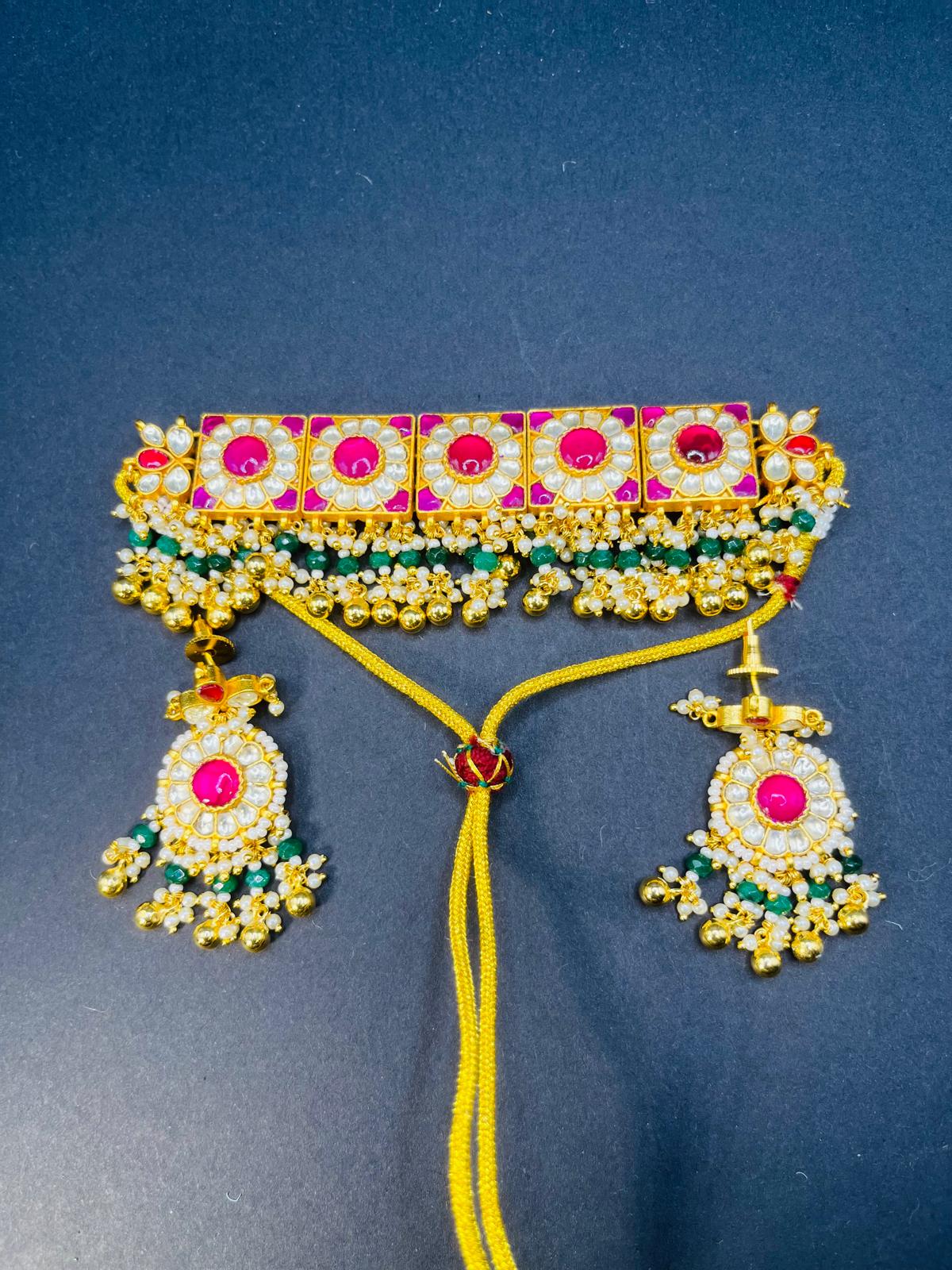 Aadya- Real Pachi kundan mini choker