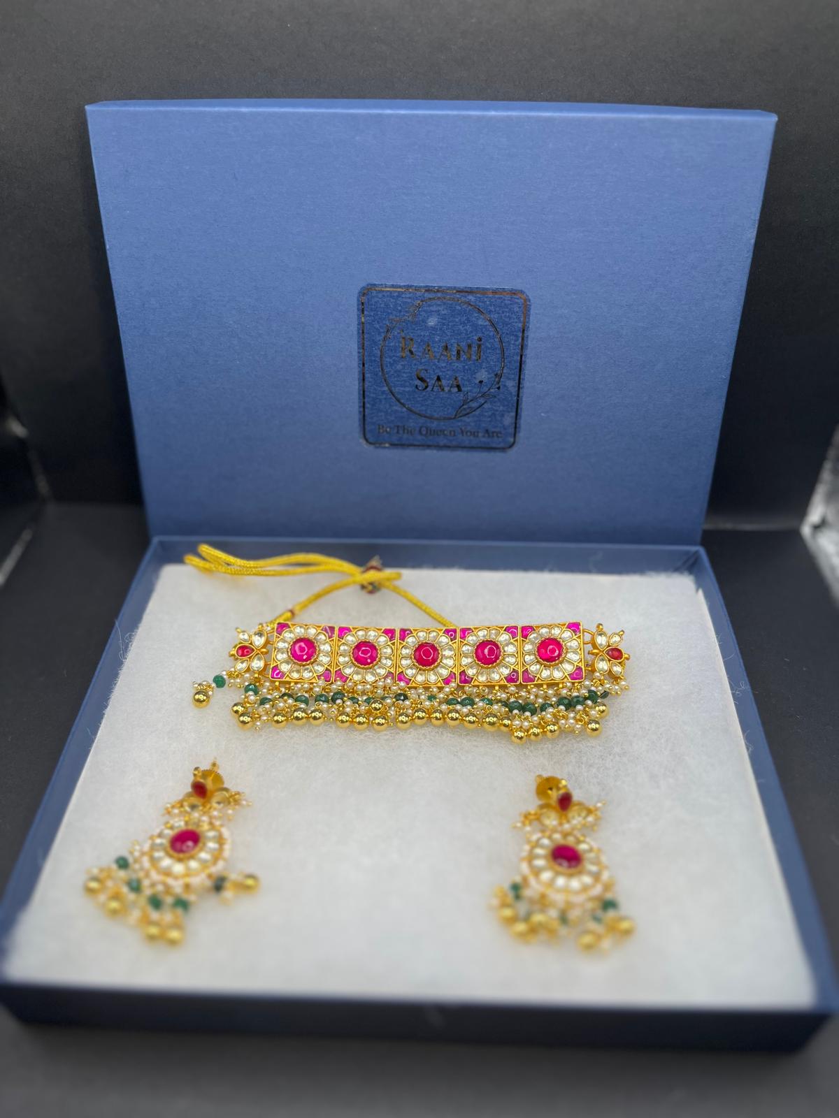 Aadya- Real Pachi kundan mini choker