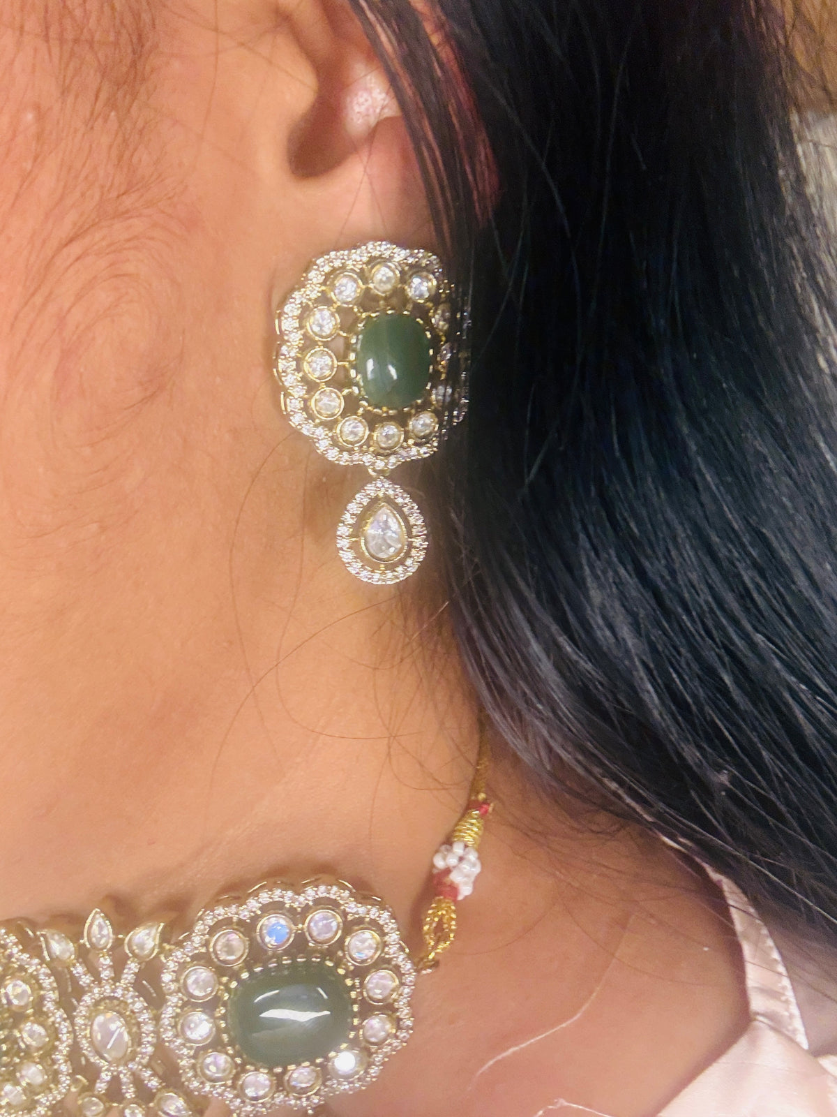 Aabha- Waterfall pattern green stone set with earrings