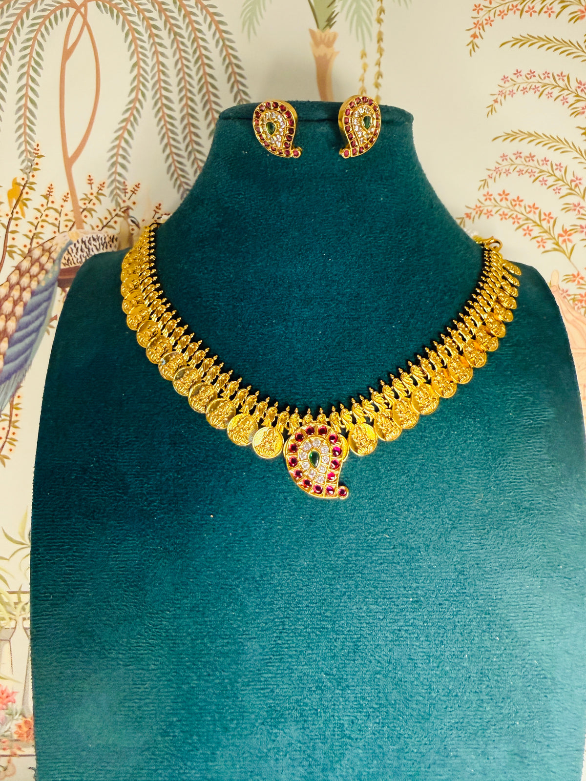 Kasu with mango pendant