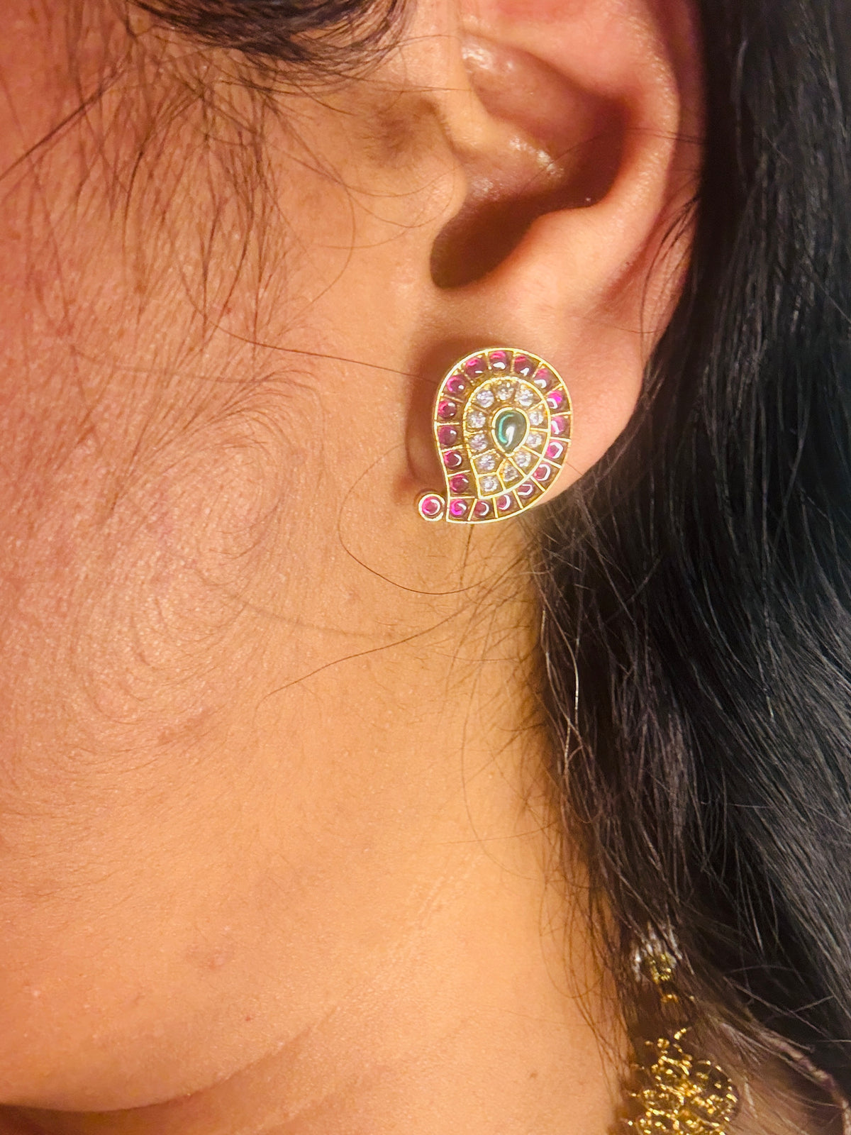 Kasu with mango pendant