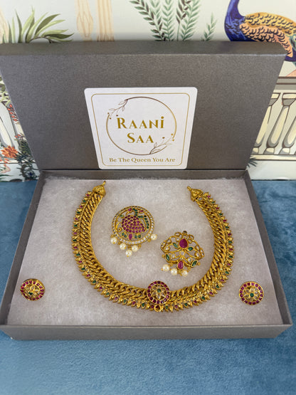 Trini- 3 pendant necklace