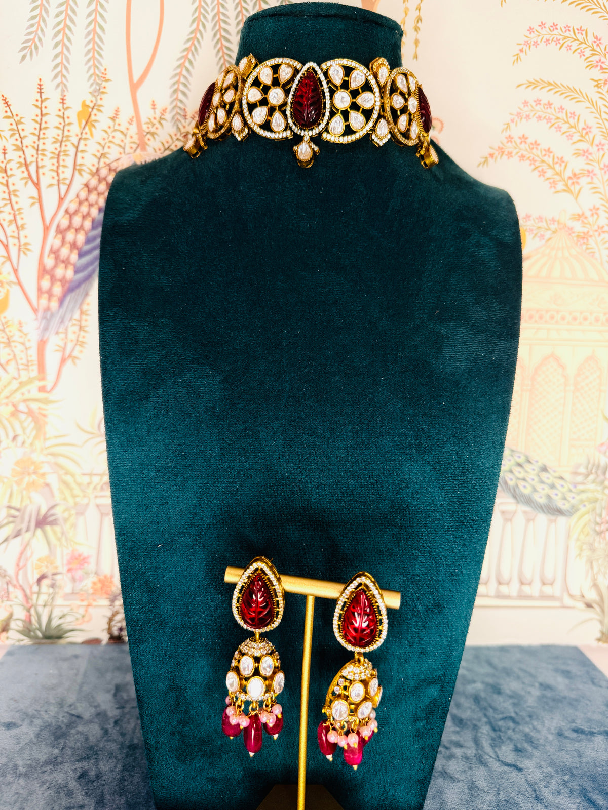 Aadya- carved red stone kundan