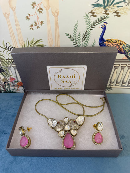 Hamsa- Swan beauty