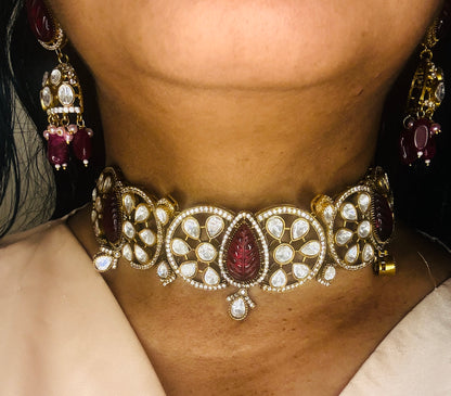 Aadya- carved red stone kundan