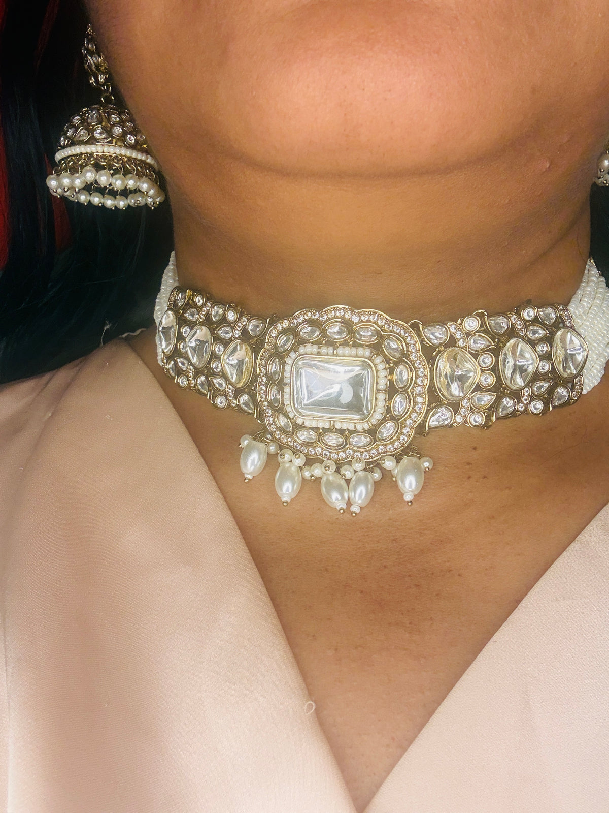 Mandala- Classic white Kundan with tikka