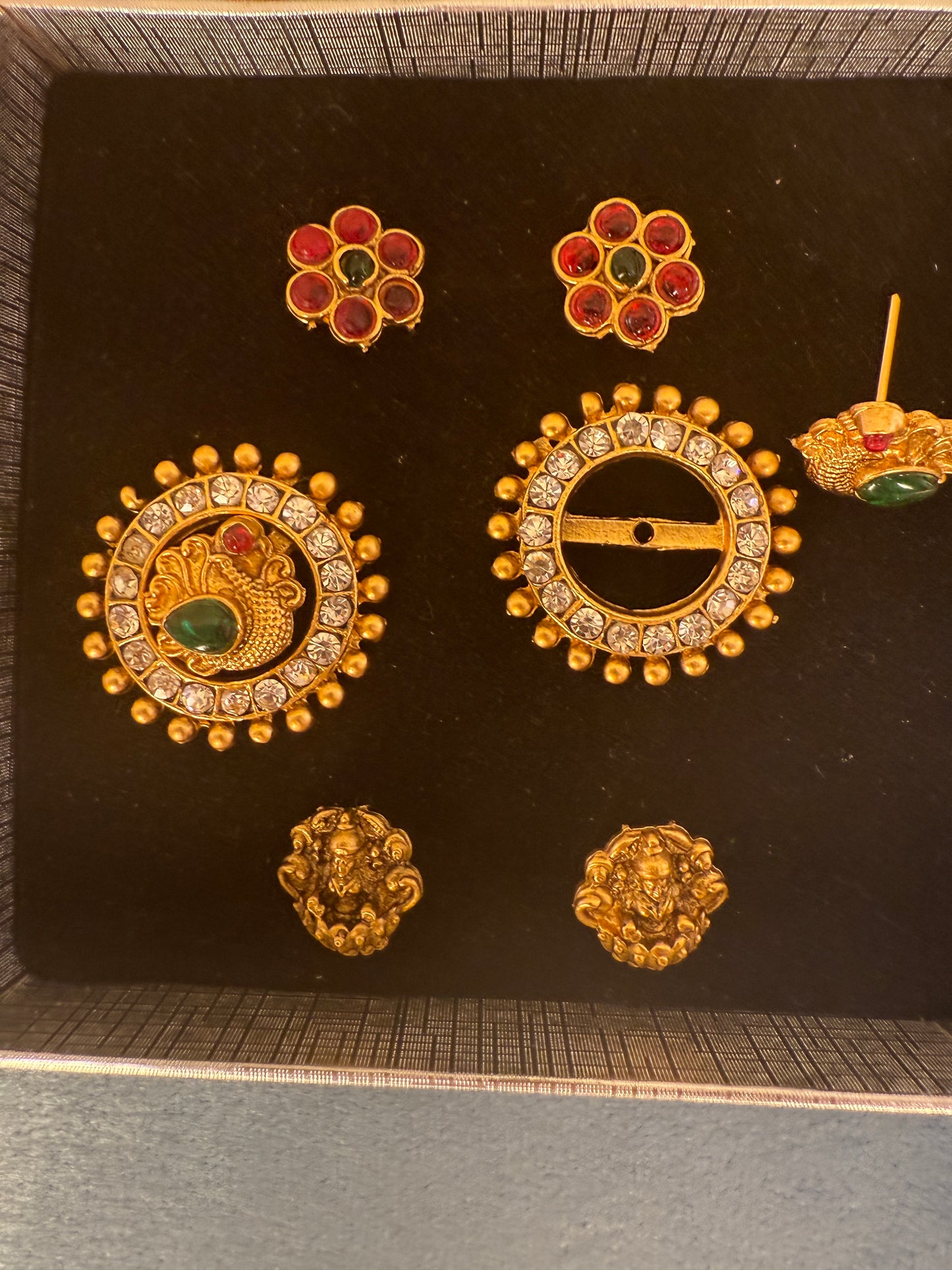 Ojaswa - Bright and beautiful changeable earrings