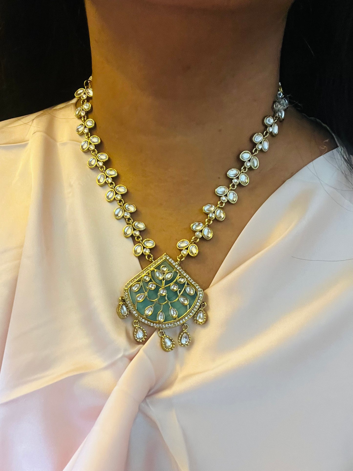 Aza- Kundan mint necklace