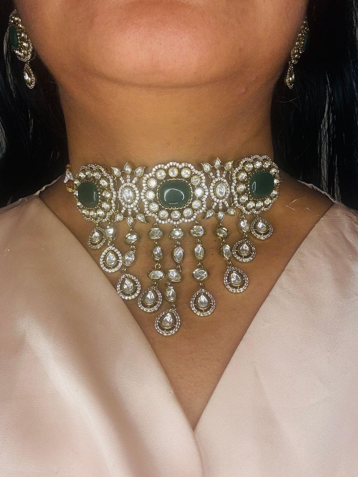 Aabha- Waterfall pattern green stone set with earrings