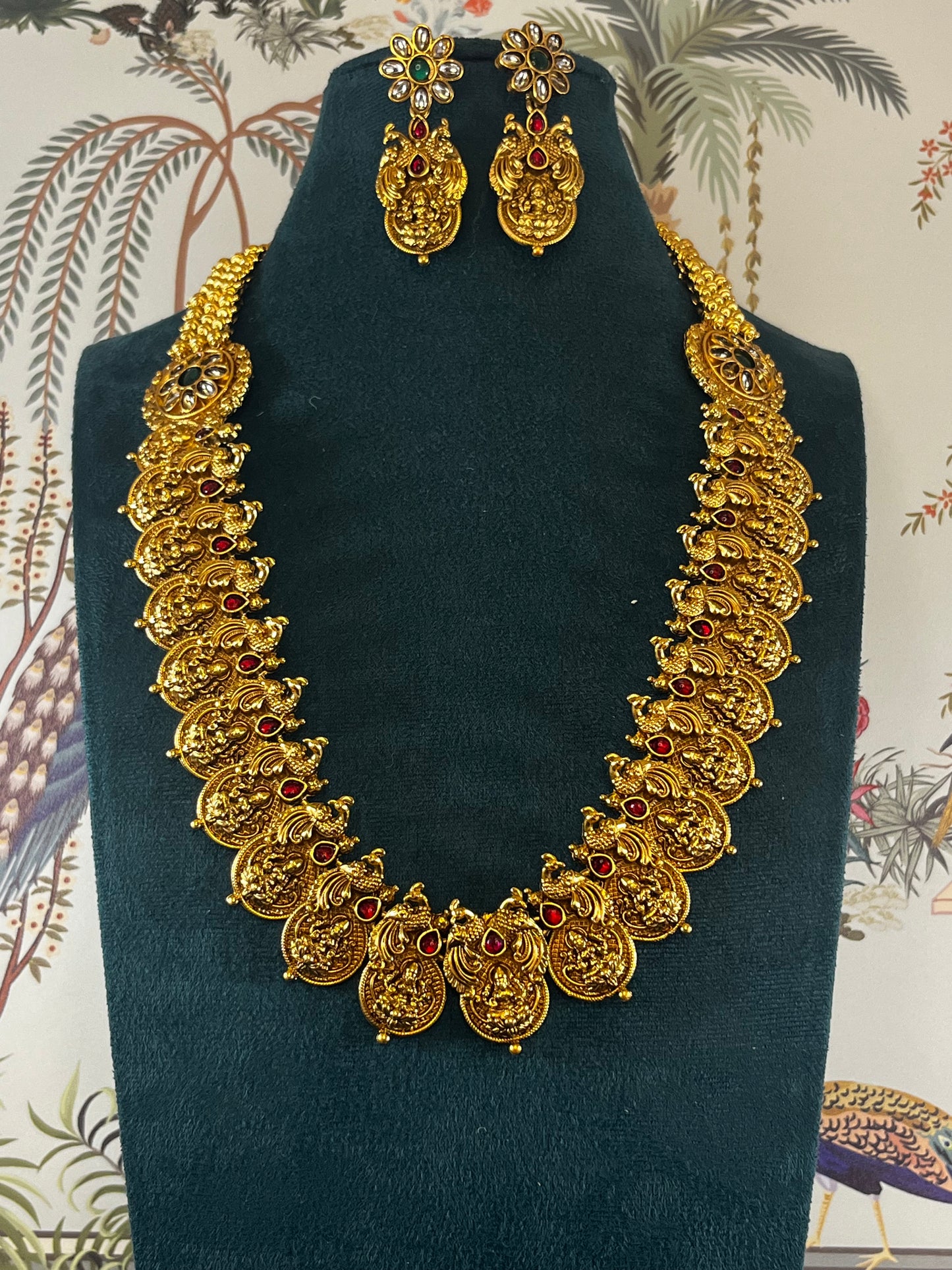 Aabha Long gold look necklace