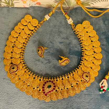 Kasu with mango pendant