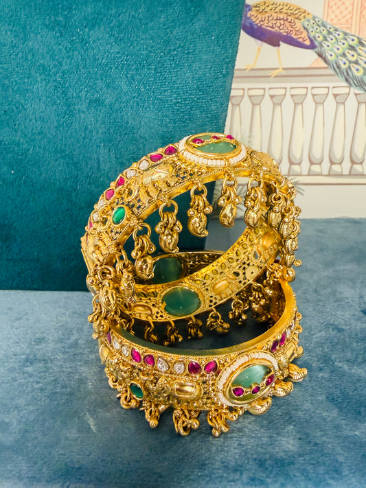 Heritage Rajwadi ghunghroo bangles