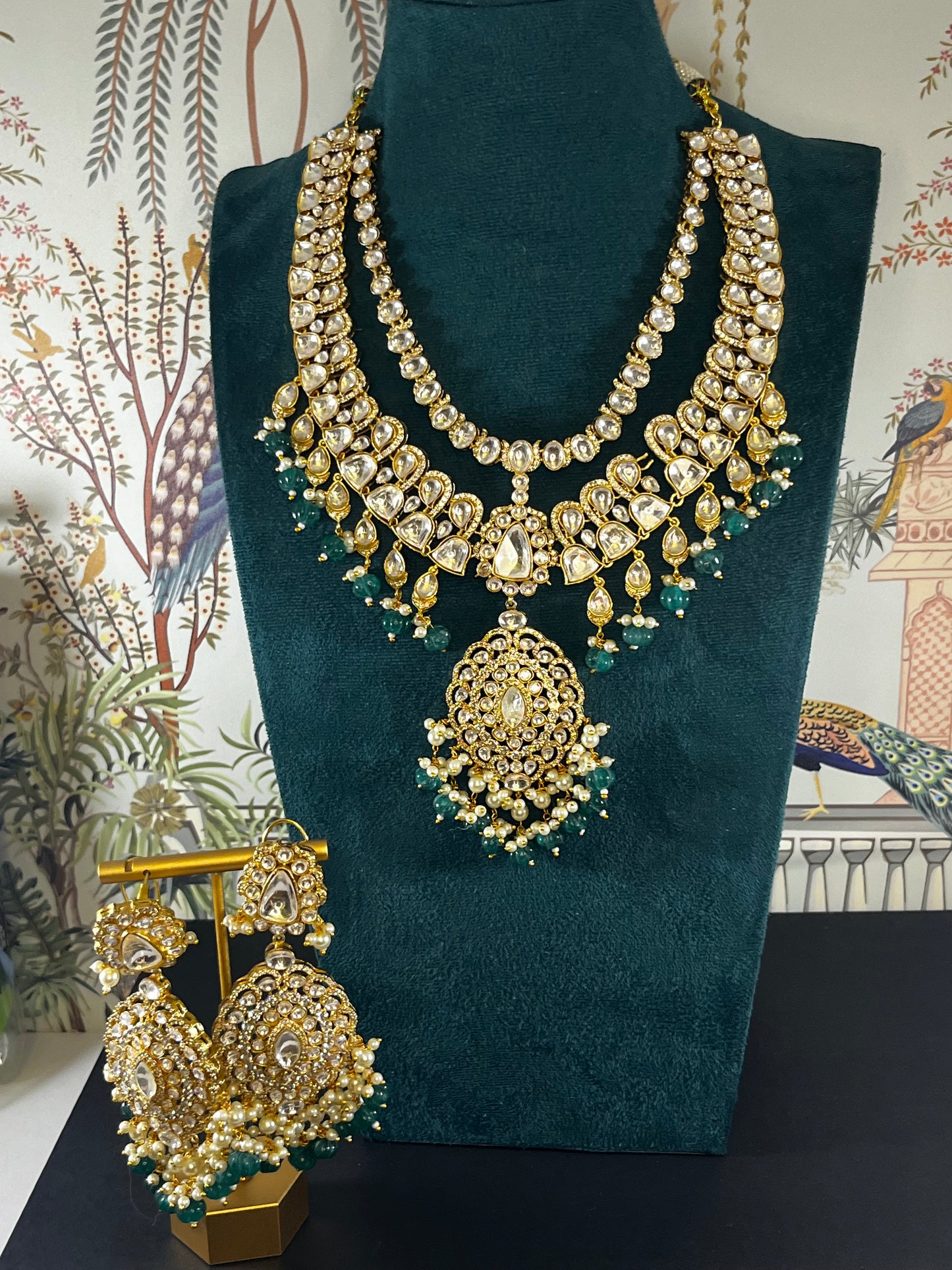 Abhika- Bridal heavy real kundan set