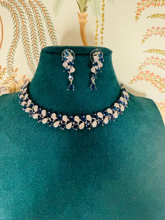Ad choker set in 2 colors