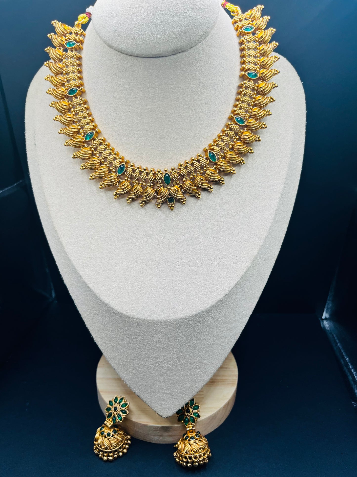 Aabha- 007 Gold look with stone traditional necklace