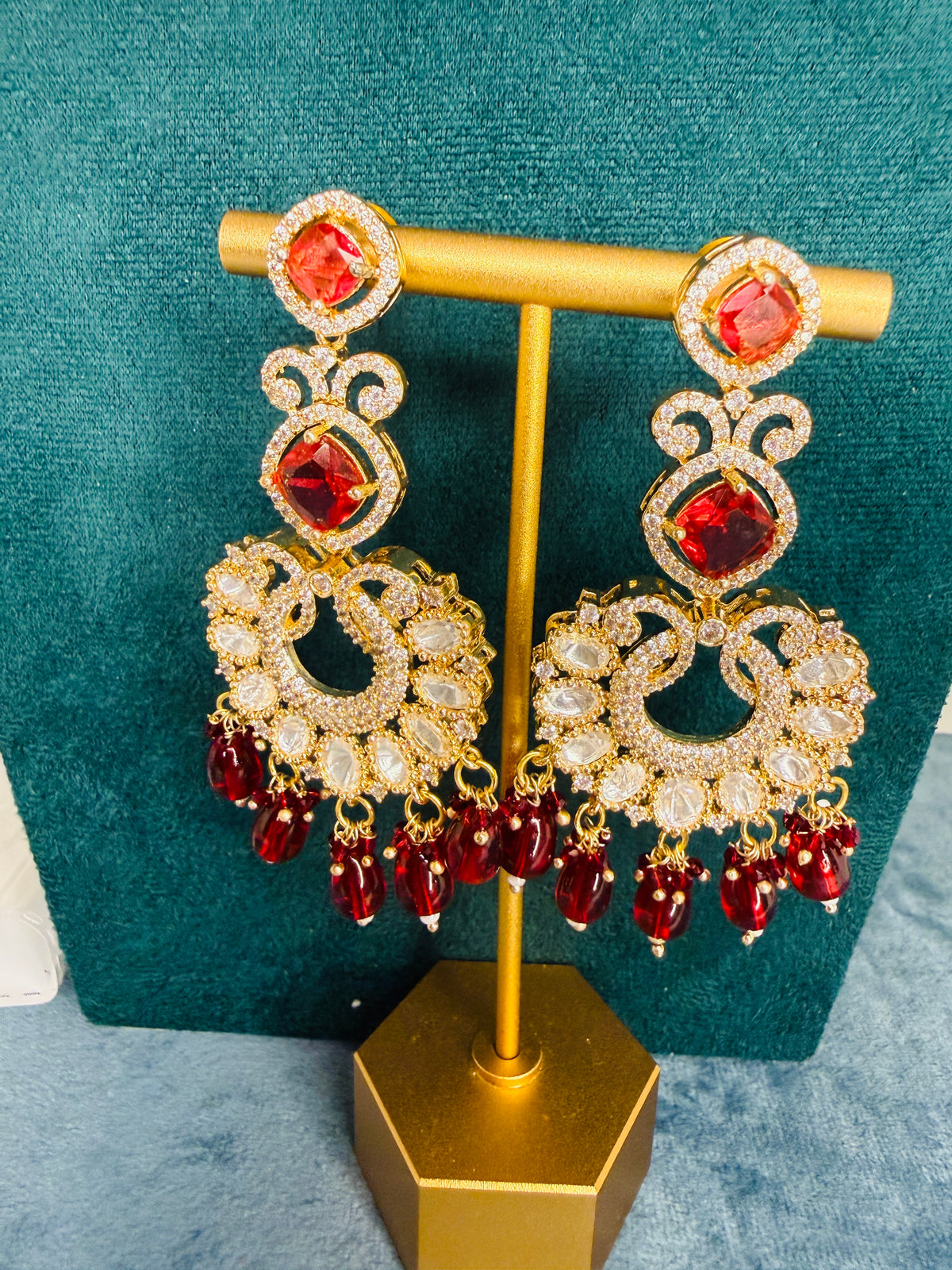 A05 Kundan danglers