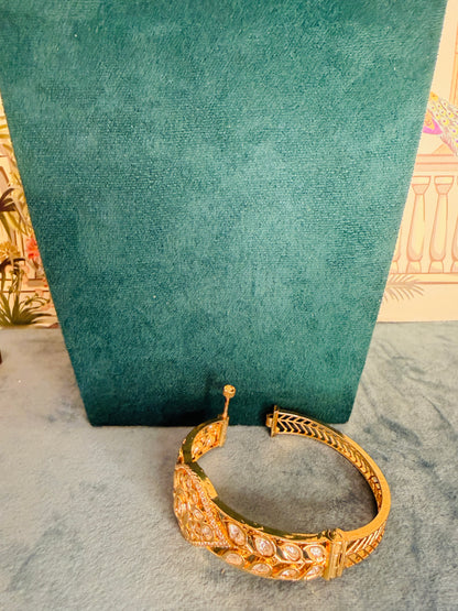 Bangari- AD openable bracelet