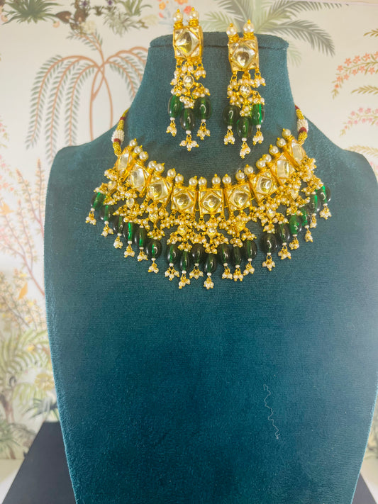 Aadya- Real kundan choker in green