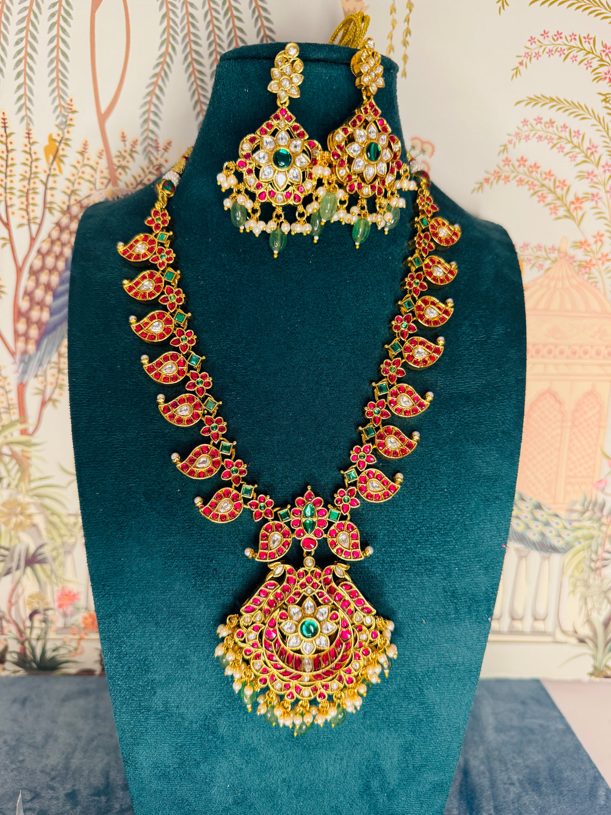 Reversible traditional necklace in kundan and Jadau