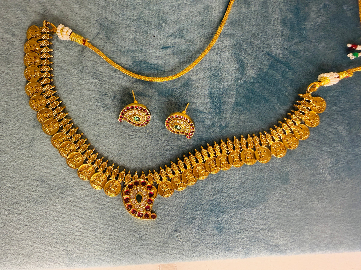 Kasu with mango pendant
