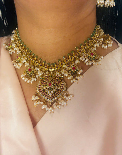 Aabha Guttapusallu premium necklace